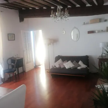Apartment Coeur De - Montorgueil: Charming Paris